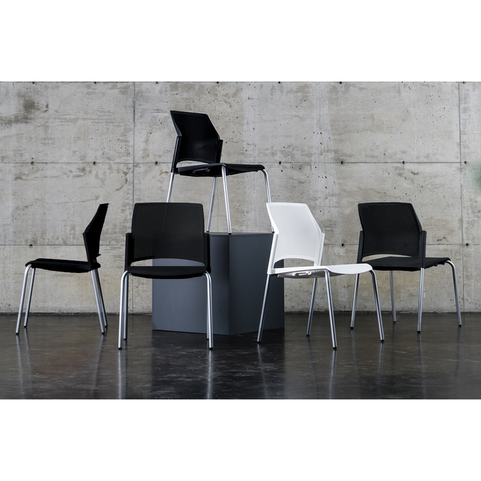 Mia AP34 Stool