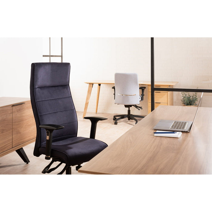 Lead LGM90 Meeting Room Chair